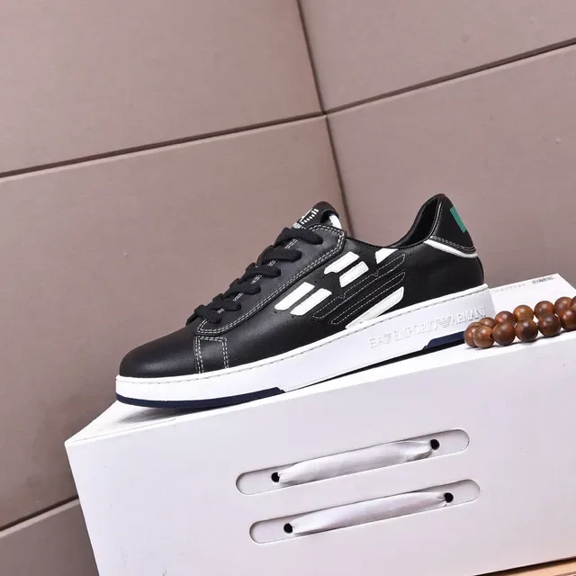 Emporio Armani EA7 黑白皮革休闲运动鞋 7
