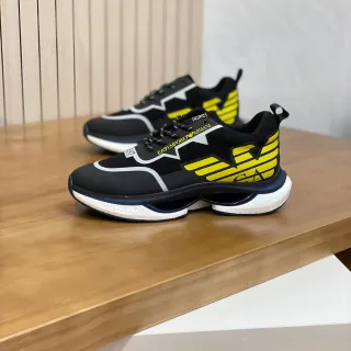 Emporio Armani EA7 Zapatillas Lifestyle Negro y Amarillo con Logo de Águila