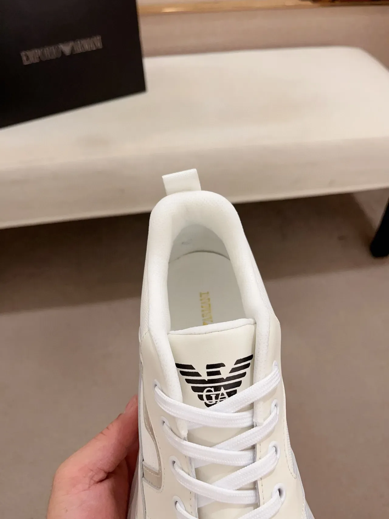 Emporio Armani Sneakers Chunky Blanches en Cuir-Mesh 7