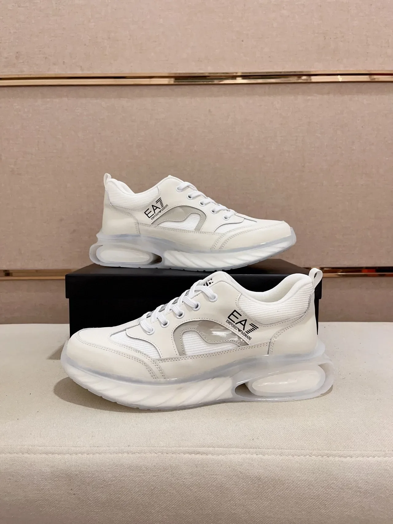 Emporio Armani Sneakers Chunky Blanches en Cuir-Mesh 8