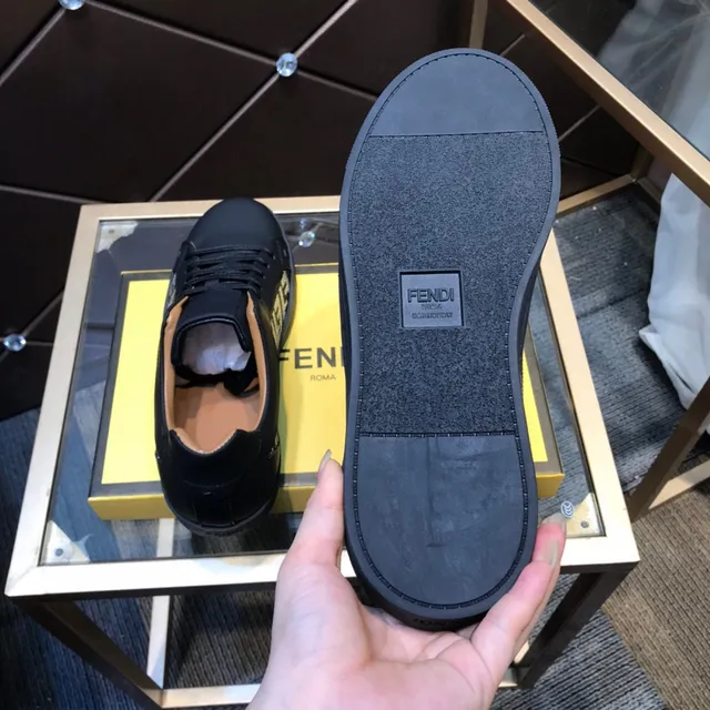 Fendi Black Beige Low-Top Leather Upper Lifestyle Sneakers 3