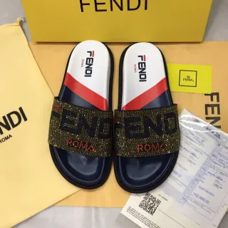 Fendi décoré de cristaux Roma mules
