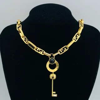 Pingente de Chave Fendi Dourado Preto Corrente FF-Link Onyx Cabochon Colar