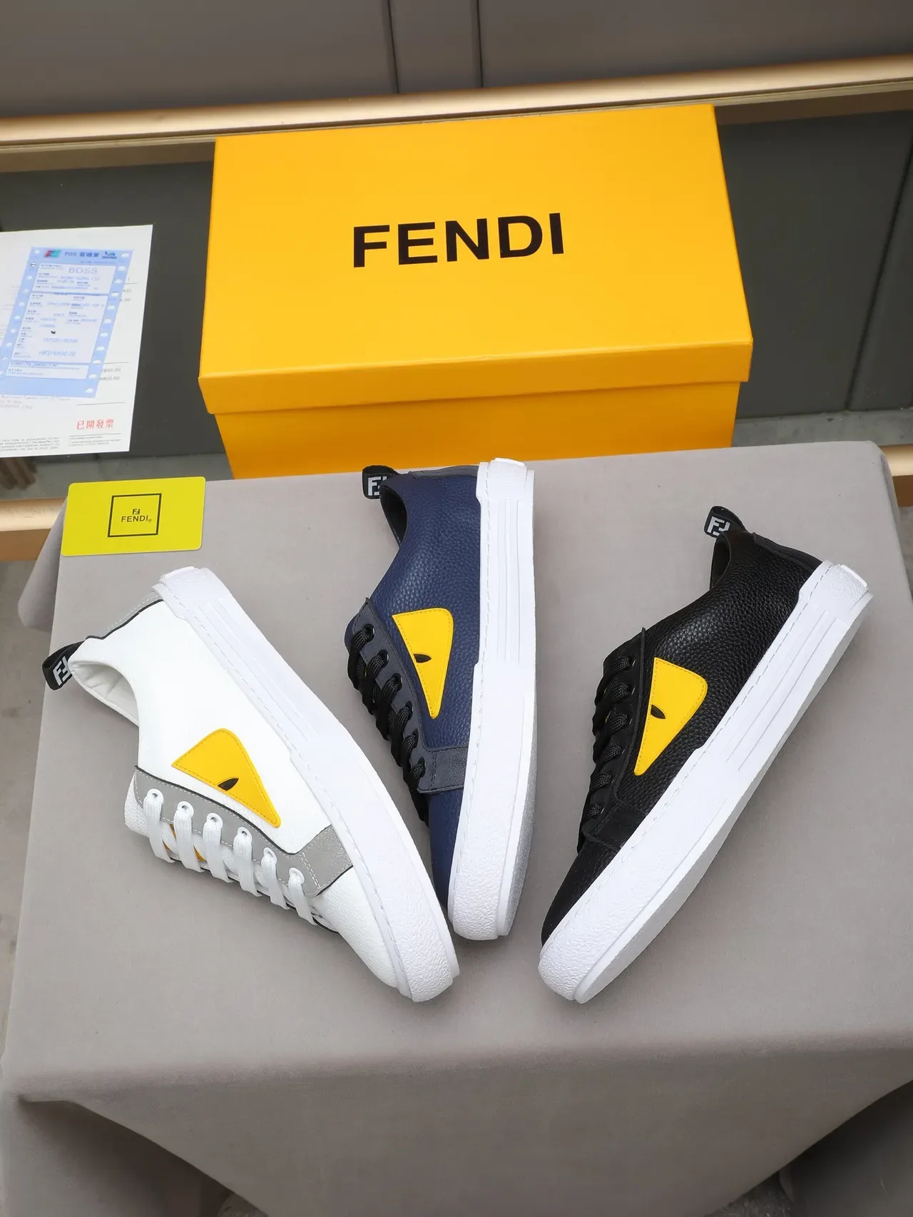 Fendi Monster Eye Sneaker branco cinza amarelo tênis lifestyle 2