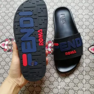 Fendi Roma logo glisse noir bleu rouge pantoufles