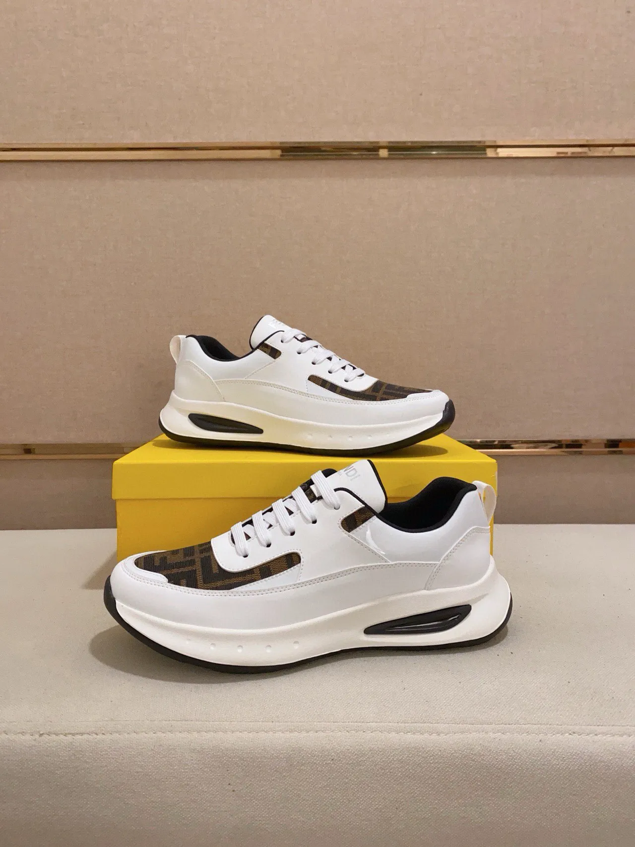 Fendi Runner 白棕色 Monogram 厚底运动鞋 7