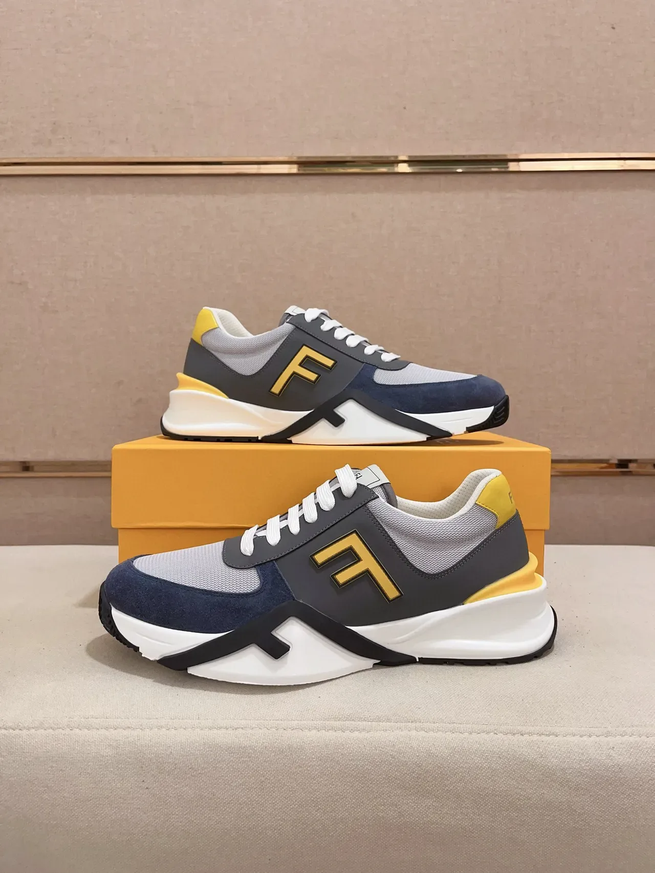 Fendi Blanc Noir Oversized Logo Sculpted Midsole Lifestyle Sneakers 11