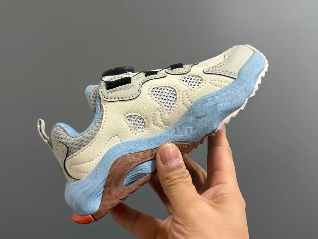 Fila Gris Bleu BOA Fermeture Dial Sculpted Wavy Midsole Chunky Sneakers 17