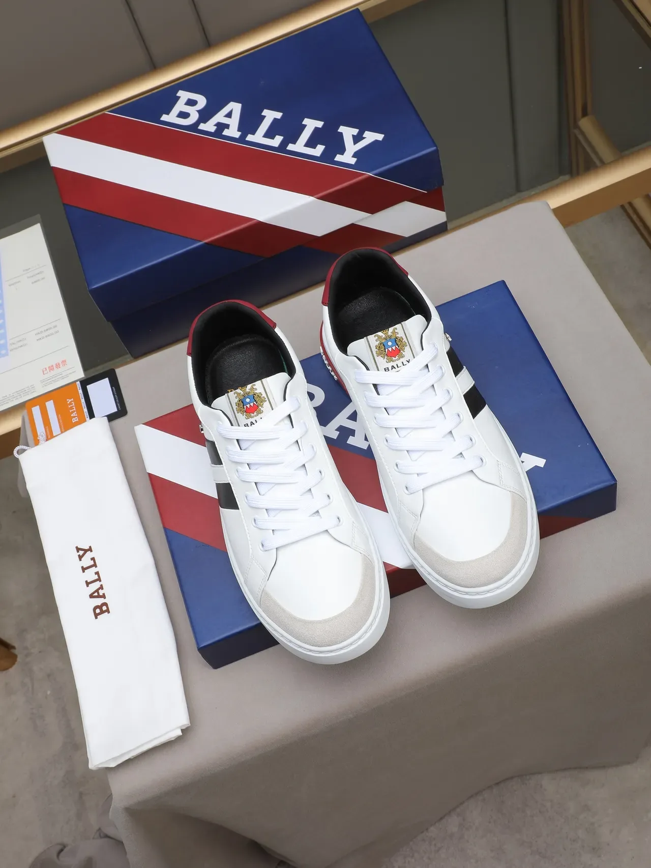 BALLY Tênis Lifestyle Branco Preto Vermelho Listrado Low-Top 3