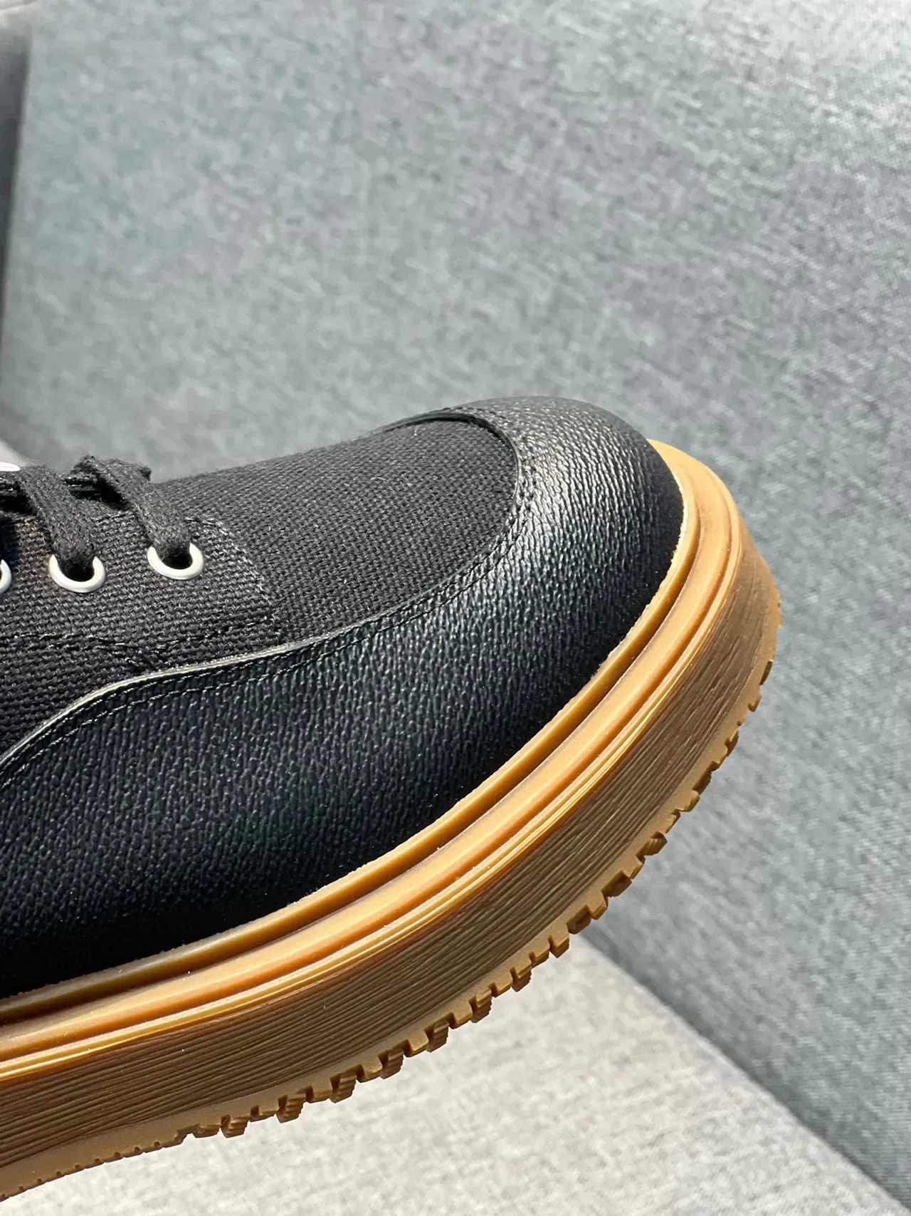 Sapato casual de plataforma preto e goma com cadarço 3