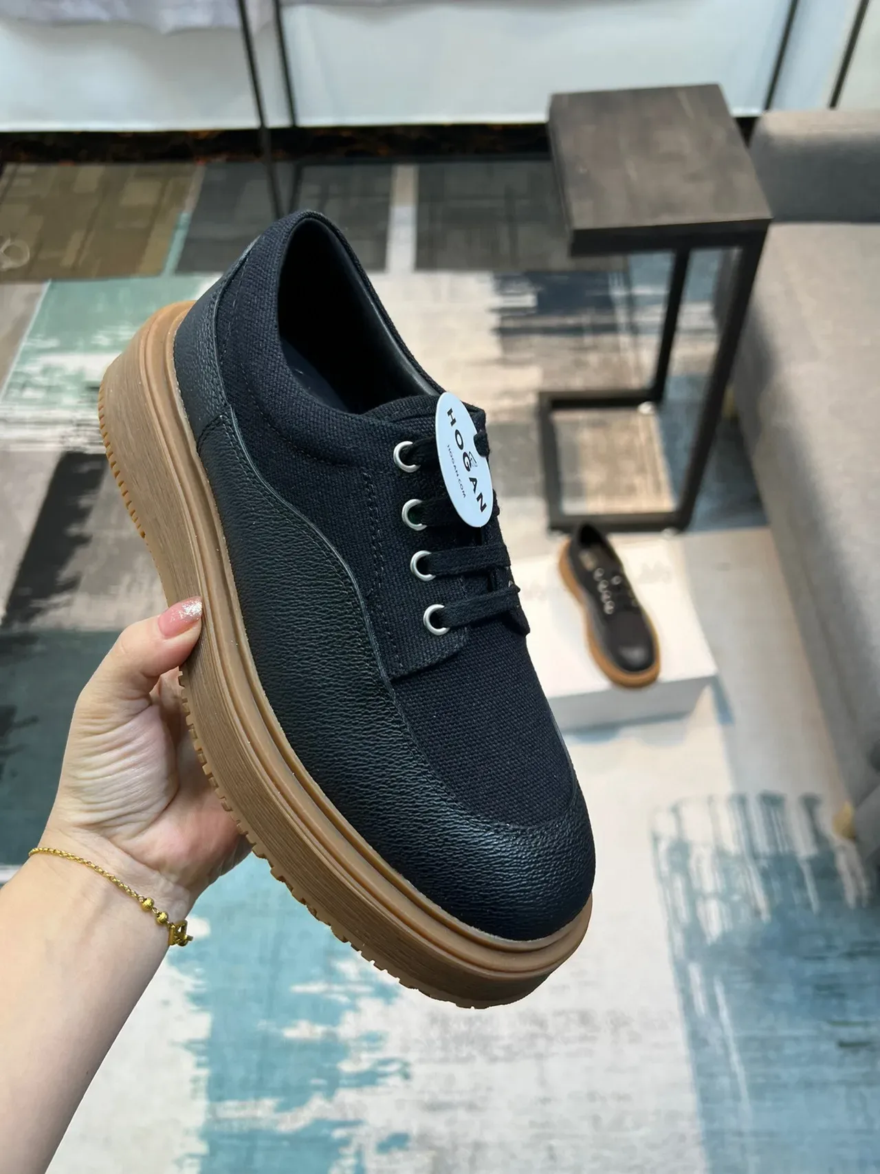 Sapato casual de plataforma preto e goma com cadarço 7