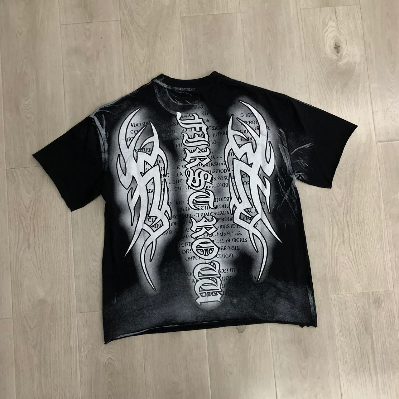 Black and White Distressed Graphic Oversized T-Shirt 6