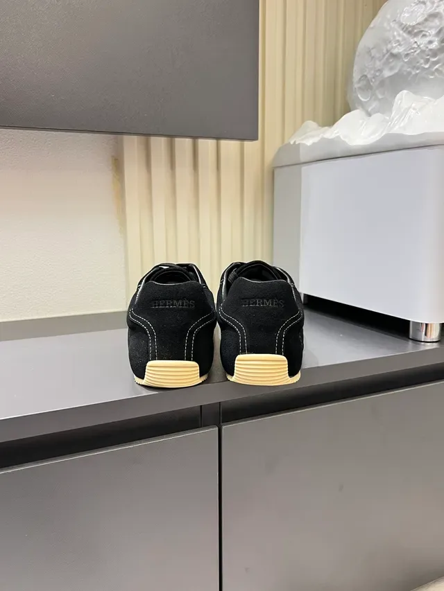 Black Beige Suede Upper Contrast White Stitching Sneakers 2