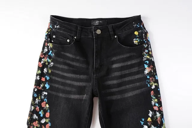 Pantalones Vaqueros Negros Distressed con Bordados Florales Slim-Fit 5