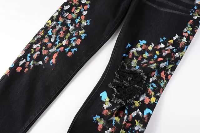 Pantalones Vaqueros Negros Distressed con Bordados Florales Slim-Fit 18