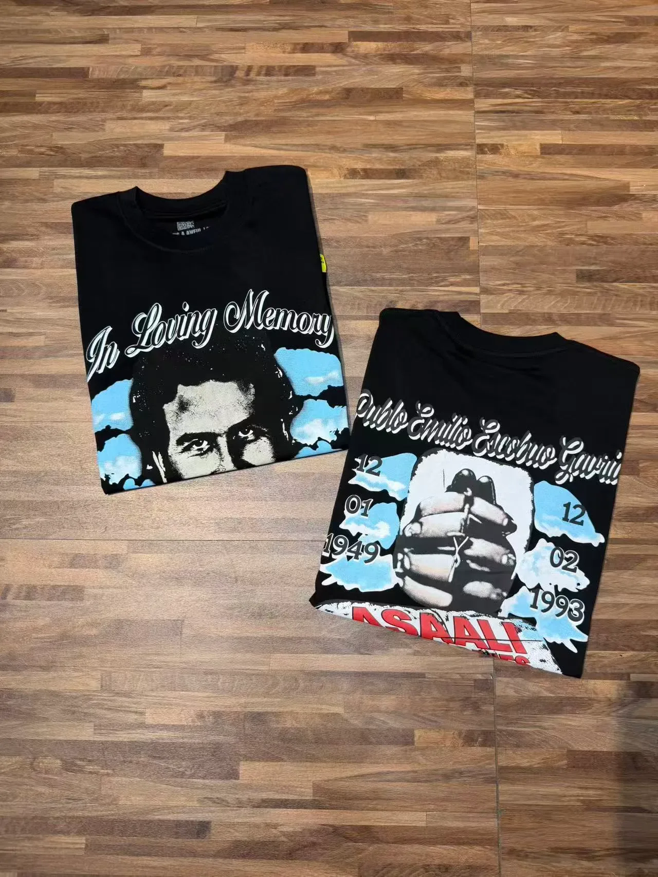 Black Graphic-Print Crewneck T-Shirt 7