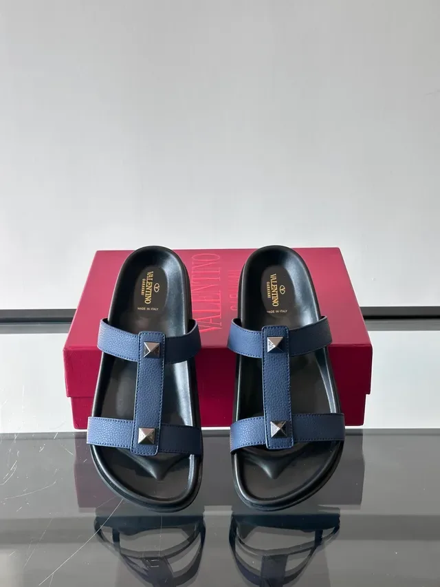 Black Silver Double-Strap Pyramid Stud Hardware Sandals 5