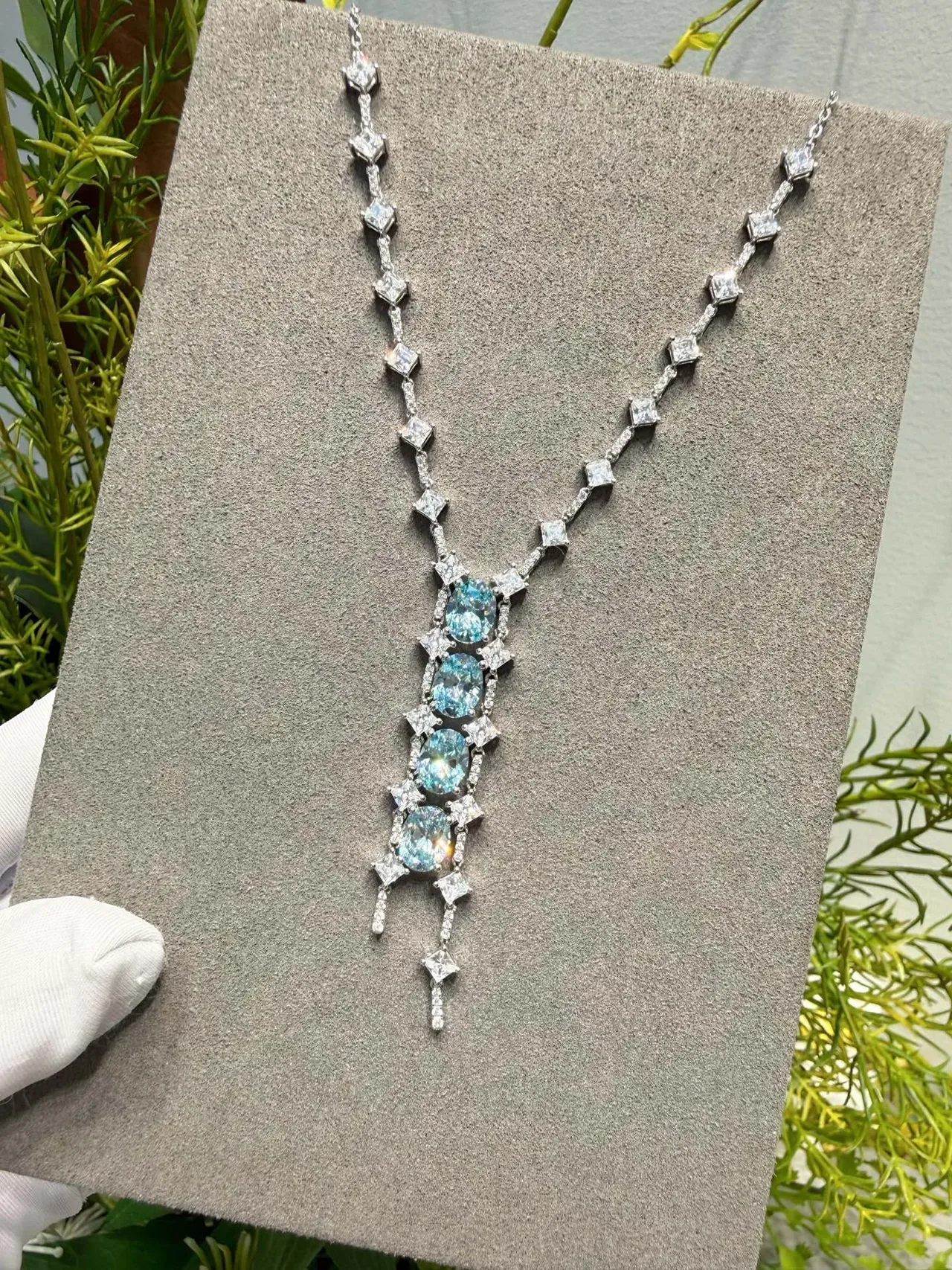 Blue Silver V-Drop Pendant Oval Gemstones Necklace 2