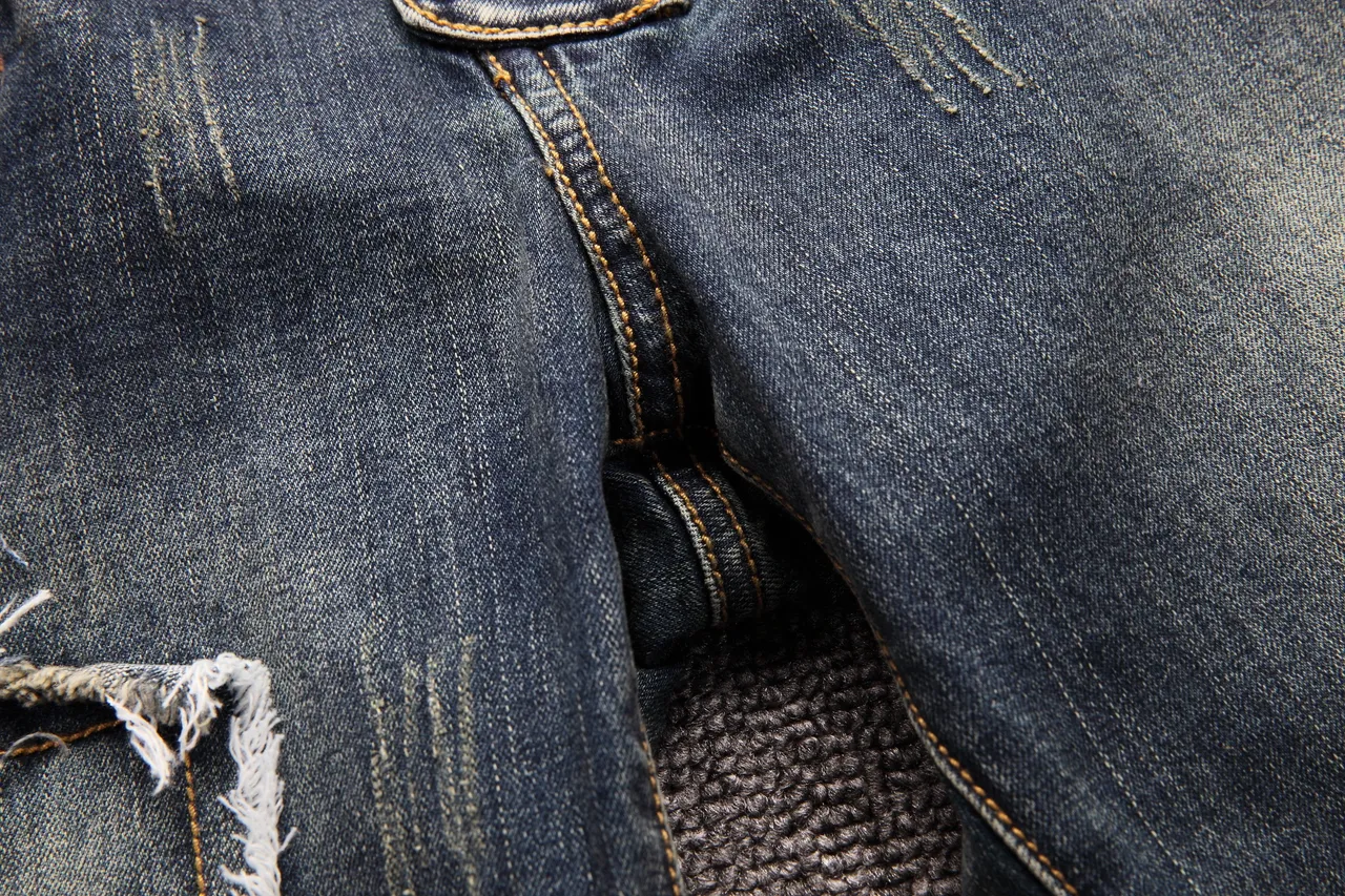 নীল সাদা distressed জিপার পকেট শর্টস 7