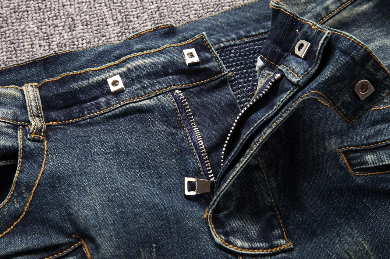 নীল সাদা distressed জিপার পকেট শর্টস 11