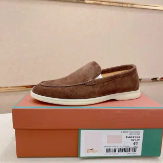 Loafer Moc-Toe em couro avelã marrom branco com costuras