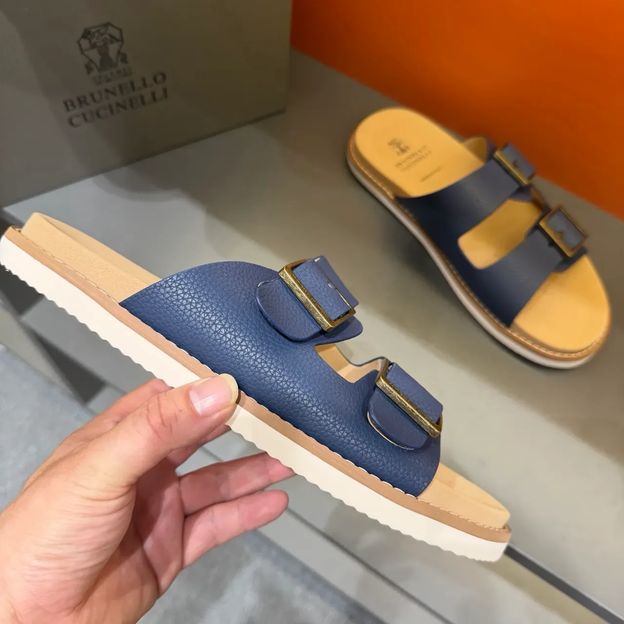 Brunello Cucinelli Sandales Casuales à Double Bretelle avec Boucle 5