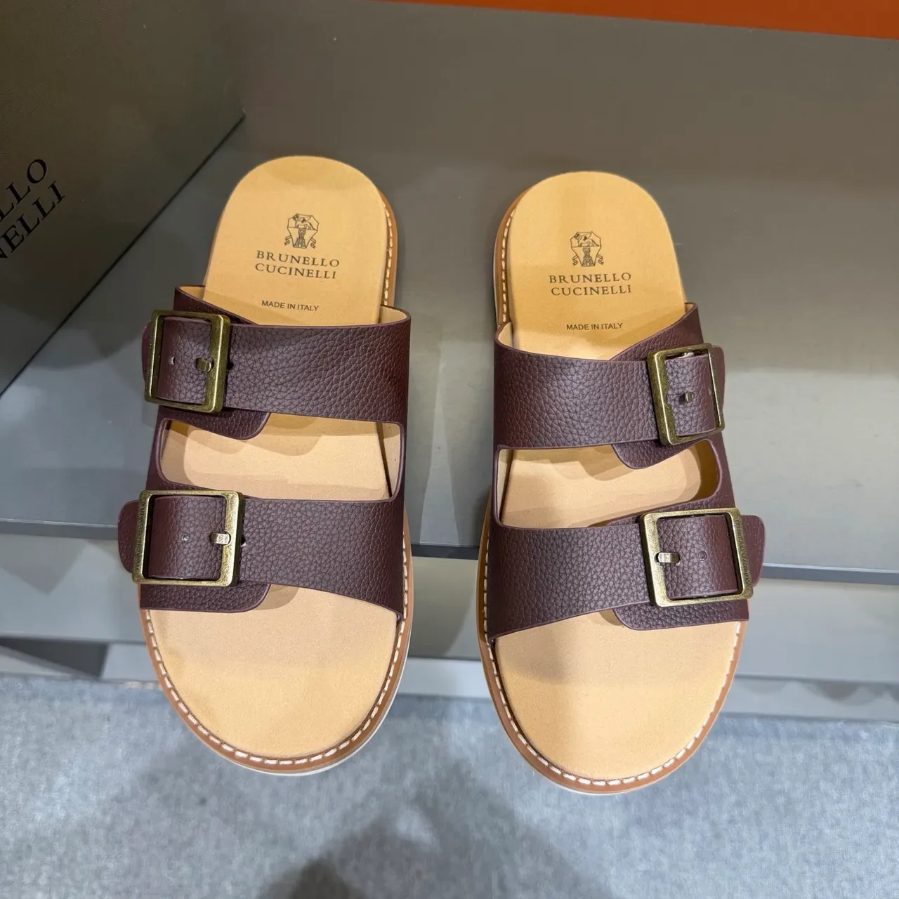 Brunello Cucinelli Sandales Casuales à Double Bretelle avec Boucle 14