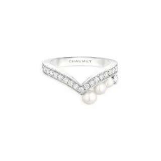 CHAUMET V-আকৃতির হীরা ও পার্ল আংটি