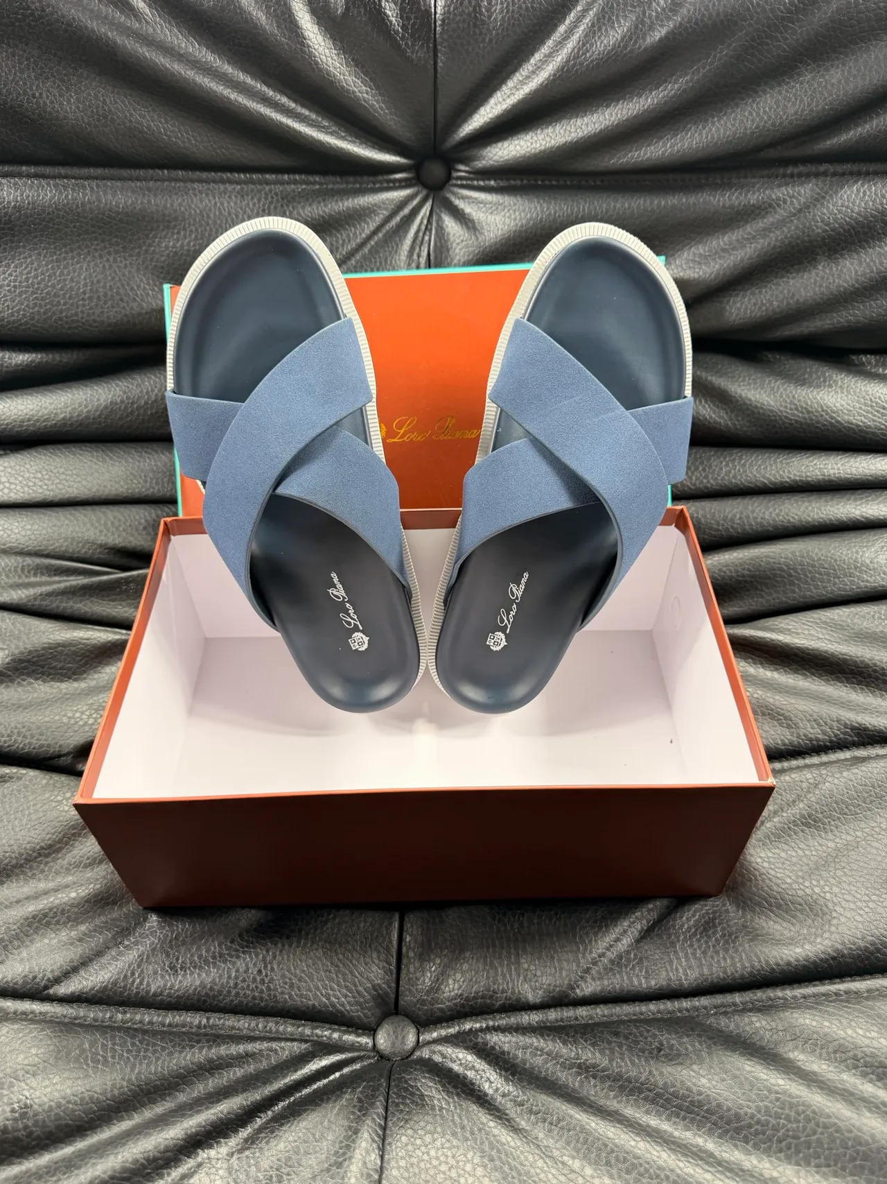 Crisscross Strap Flat Platform Slippers 9