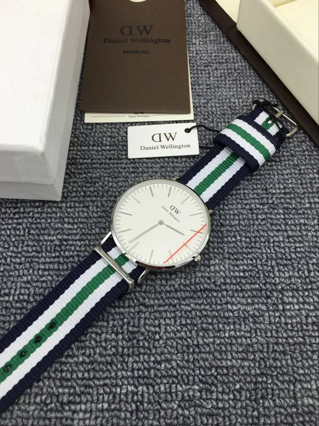 Daniel Wellington 经典白海军极简表盘不锈钢表壳石英手表 5