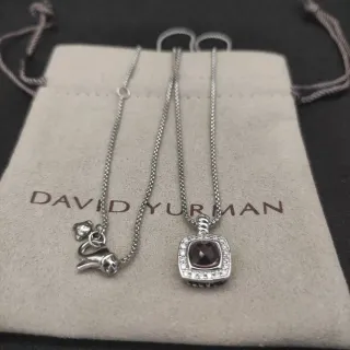 Collier David Yurman Albion Square Cushion Gemme Violette Pavé Halo