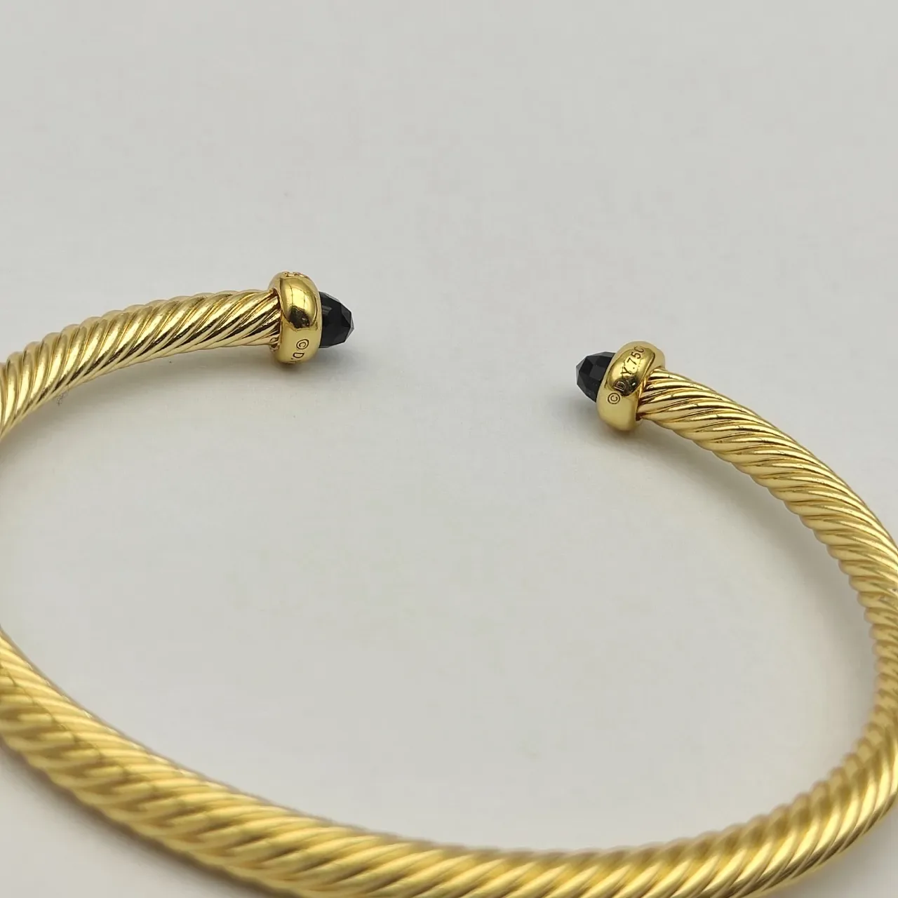 डेविड यूरमन Cable Classic ट्विस्टेड गोल्ड-टोन और ब्लैक ओनाइक्स ब्रेसलेट 5