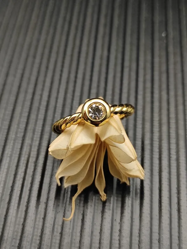 David Yurman Gold Beige Twisted Cable Band Single Bezel-Set Stone Ring 7