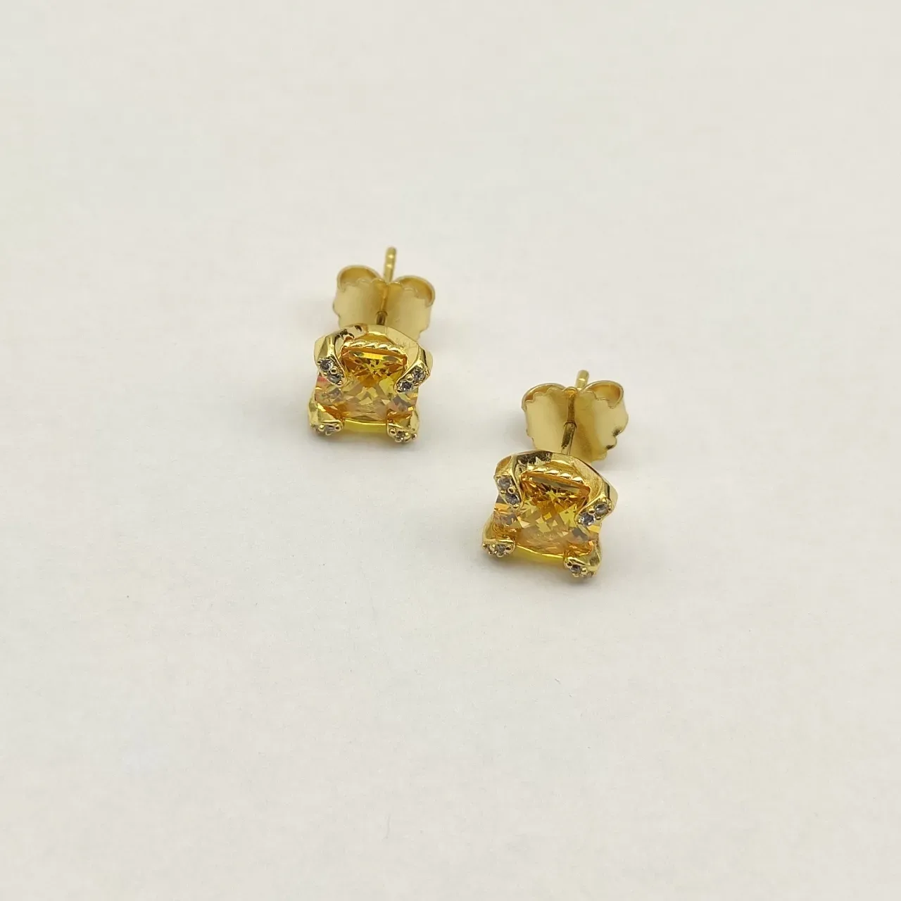 David Yurman Gold-Tone Citrine and Diamond Stud Earrings 6