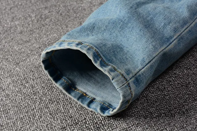 Distressed Slim-Fit Light-Wash Azul jeans 13