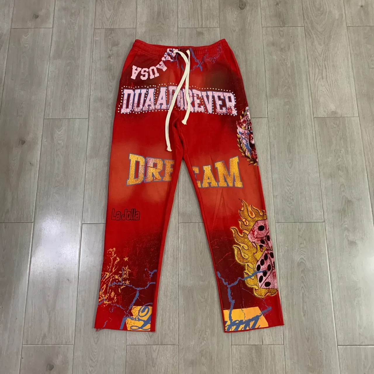 DUA Graphic-Print Gradient Red Flared Sweatpants 5