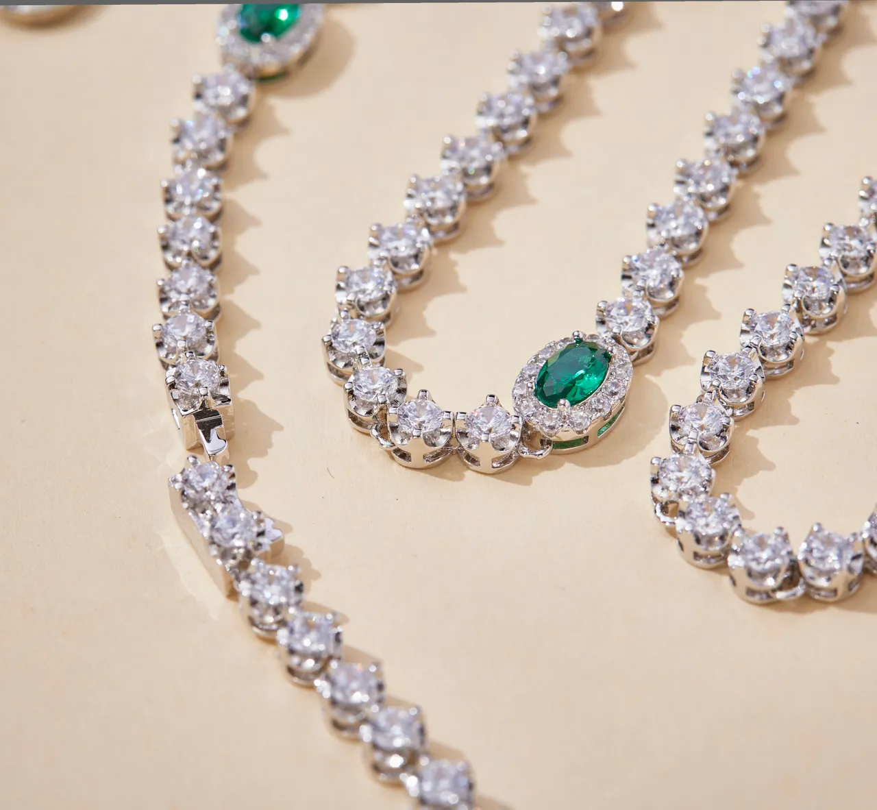 Emerald and Diamond Detachable Double-Pendant Necklace 2