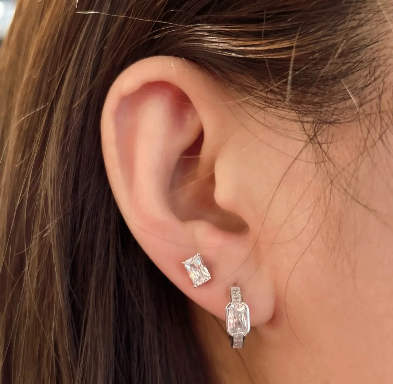 Faceted Rectangular Crystal Dangling Earrings 4