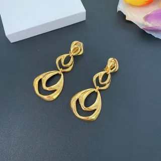 Joias de ouro abstratas escultóricas com loop aberto