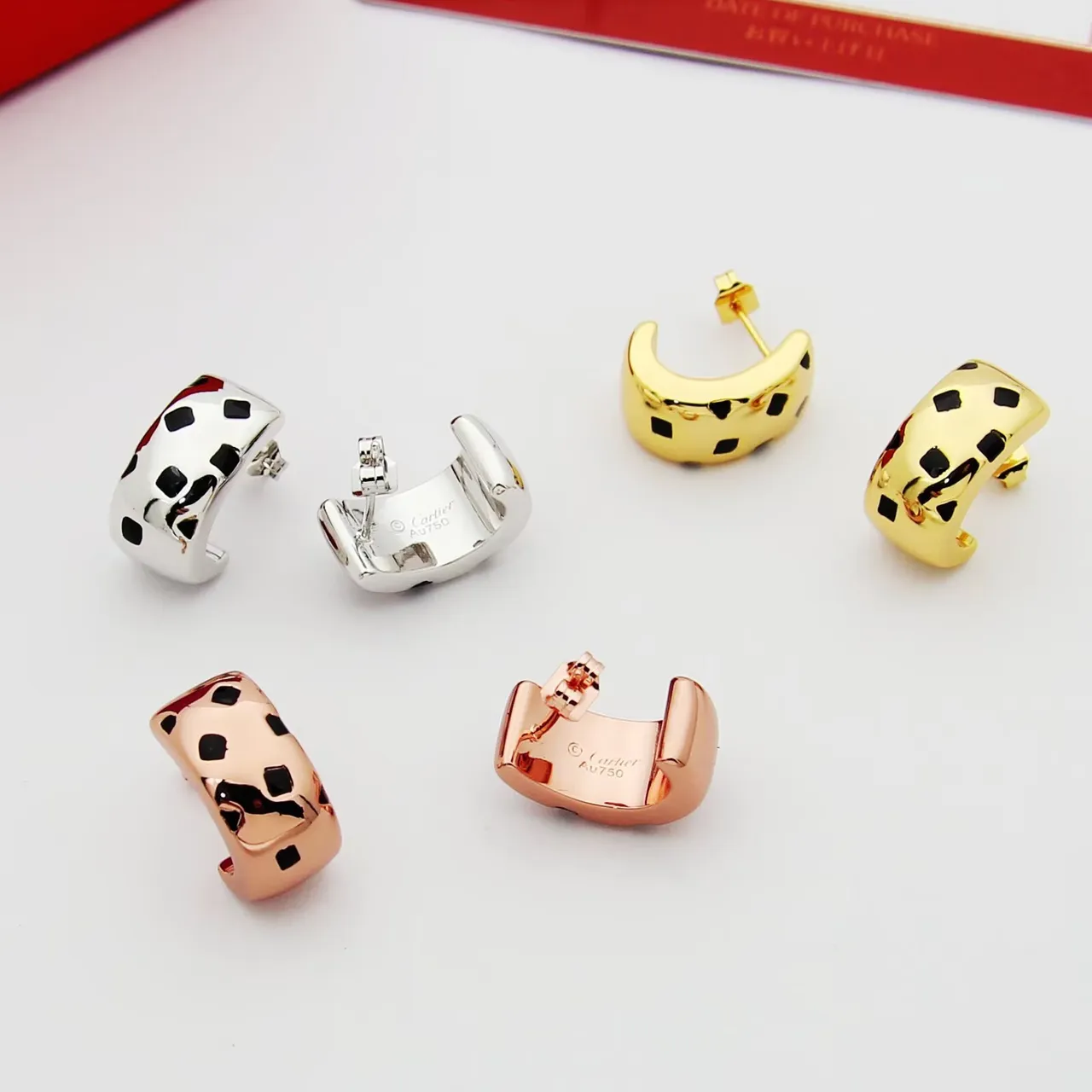 Gold Black Huggie-Style Metallic Earrings 2