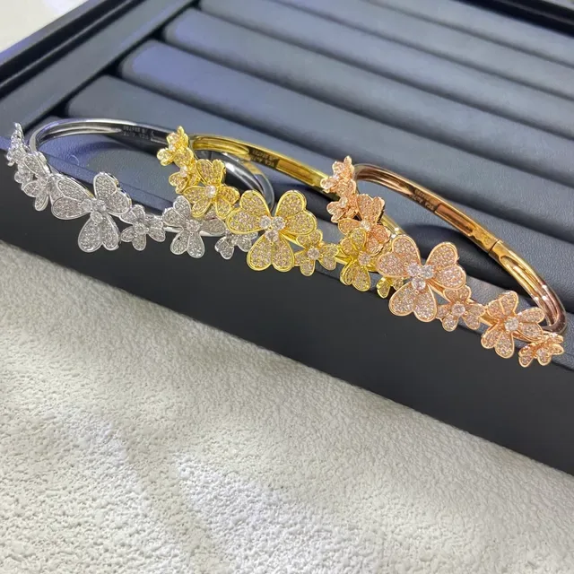 Bracelet en or et argent avec motif floral en pierres pavé-set 2