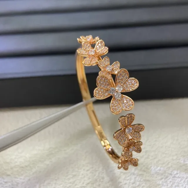 Bracelet en or et argent avec motif floral en pierres pavé-set 5