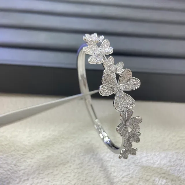 Bracelet en or et argent avec motif floral en pierres pavé-set 7