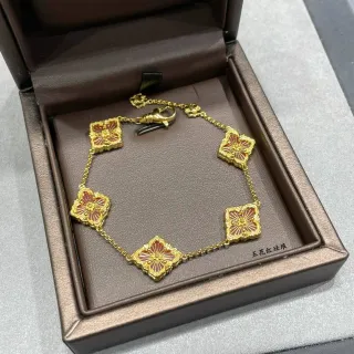 سوار ذهبي اللون خمس زهور أحمر مينا