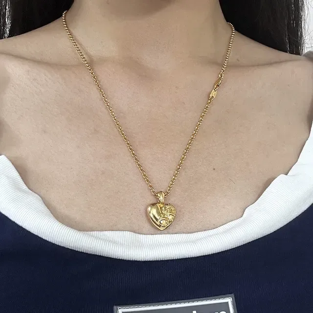 Gold-Tone Floral Heart Pendant Necklace 2