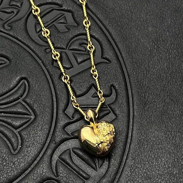 Gold-Tone Floral Heart Pendant Necklace 3