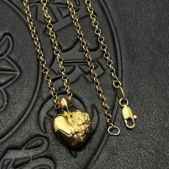 Gold-Tone Floral Heart Pendant Necklace 7