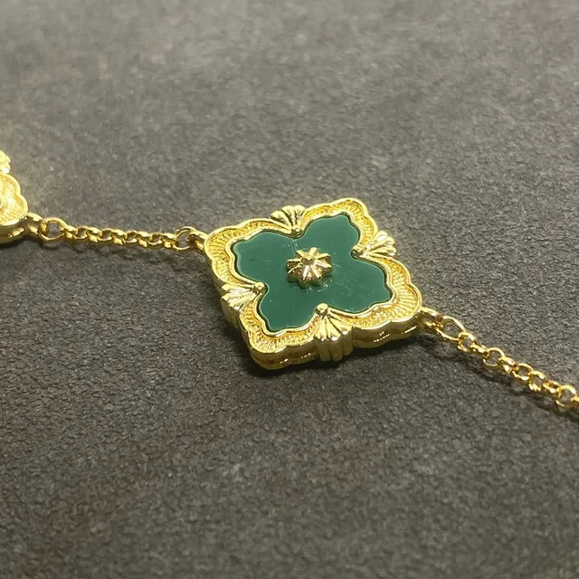 Gold-Tone Green Enamel Quatrefoil Link Bracelet 3