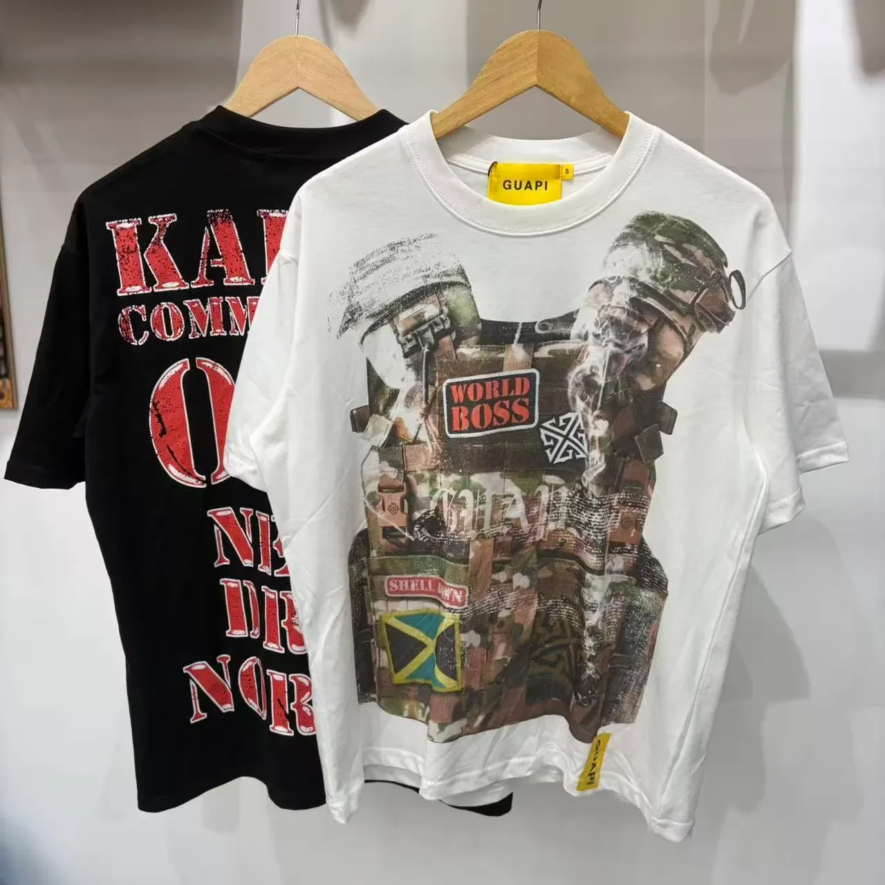 GUAPI Graphic-Print Camouflage Collage T-Shirt 4