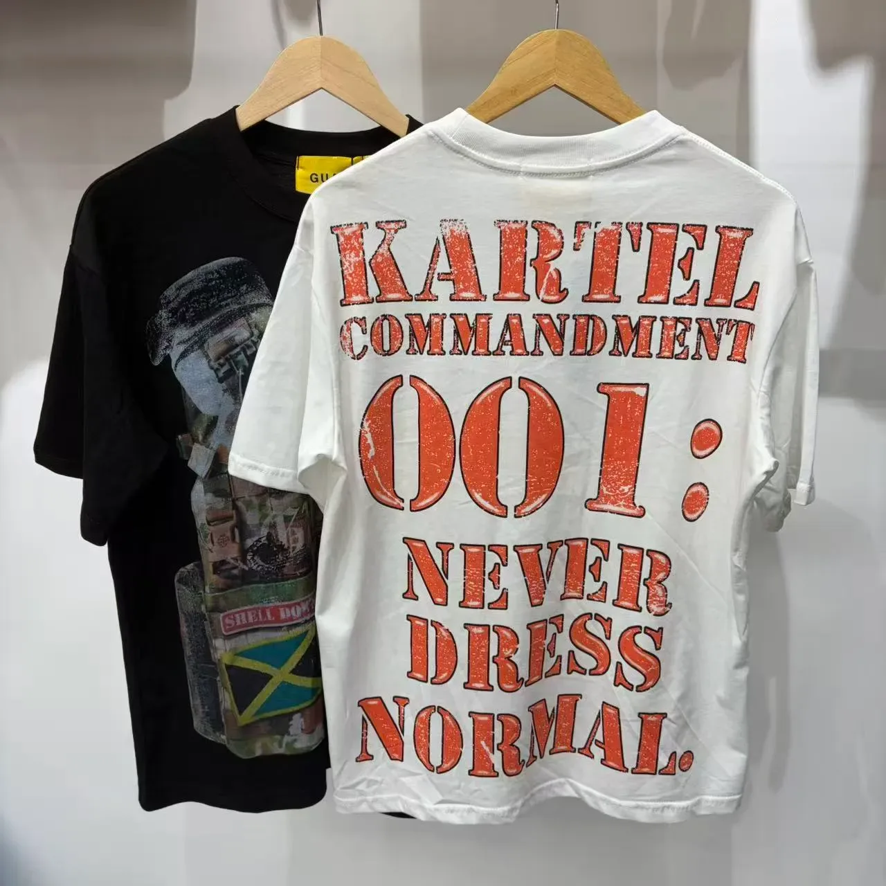 GUAPI Graphic-Print Camouflage Collage T-Shirt 6